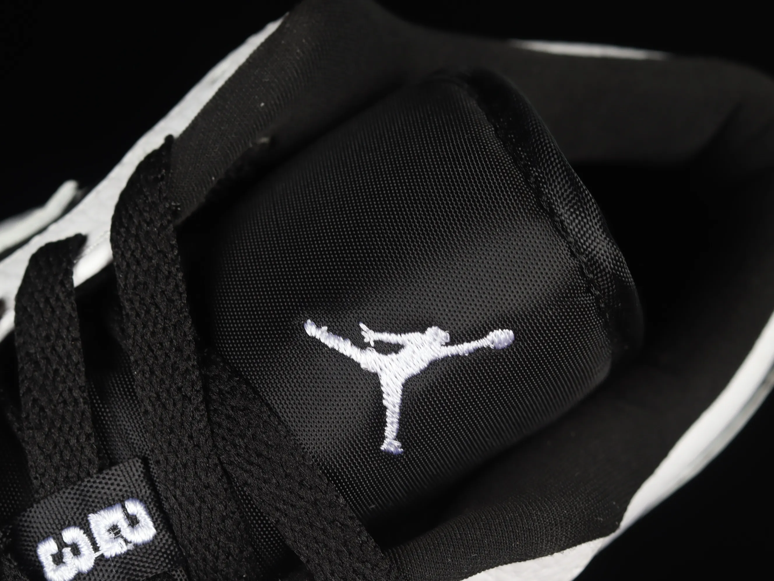 All categories Air Jordan Jordan series basketball shoes Air Jordan 1 Low Z version Air Jordan 1 Low AJ1 Joe 1 black and white panda low-top casual sneakers 553560-101